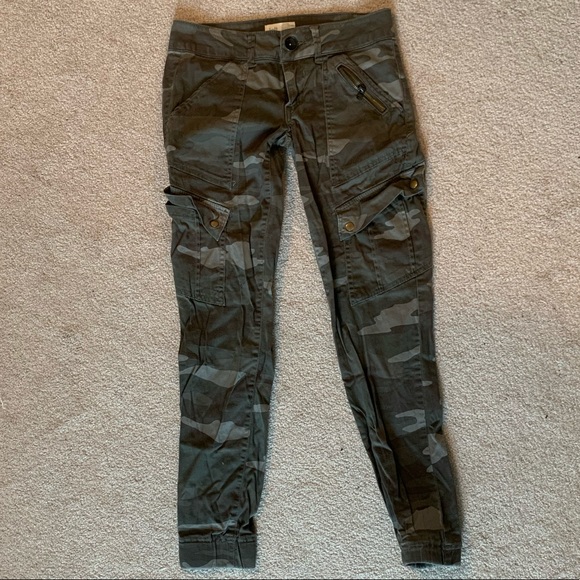 Camo print cargo pants - Picture 2 of 7